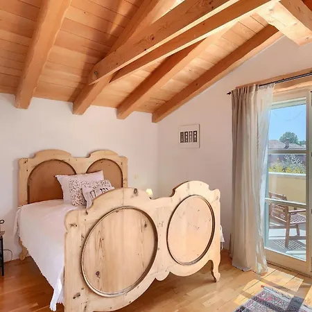 Holiday home Lavanda Savicenta Rojnici