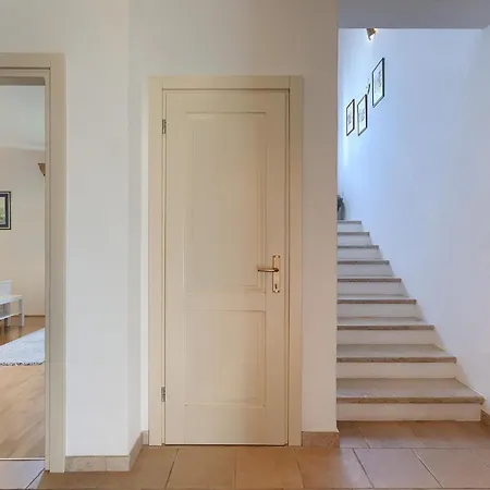 Lavanda Savicenta Holiday home Rojnici