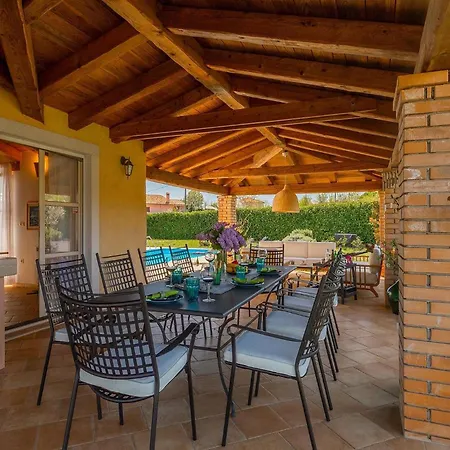 Holiday home Lavanda Savicenta Rojnici